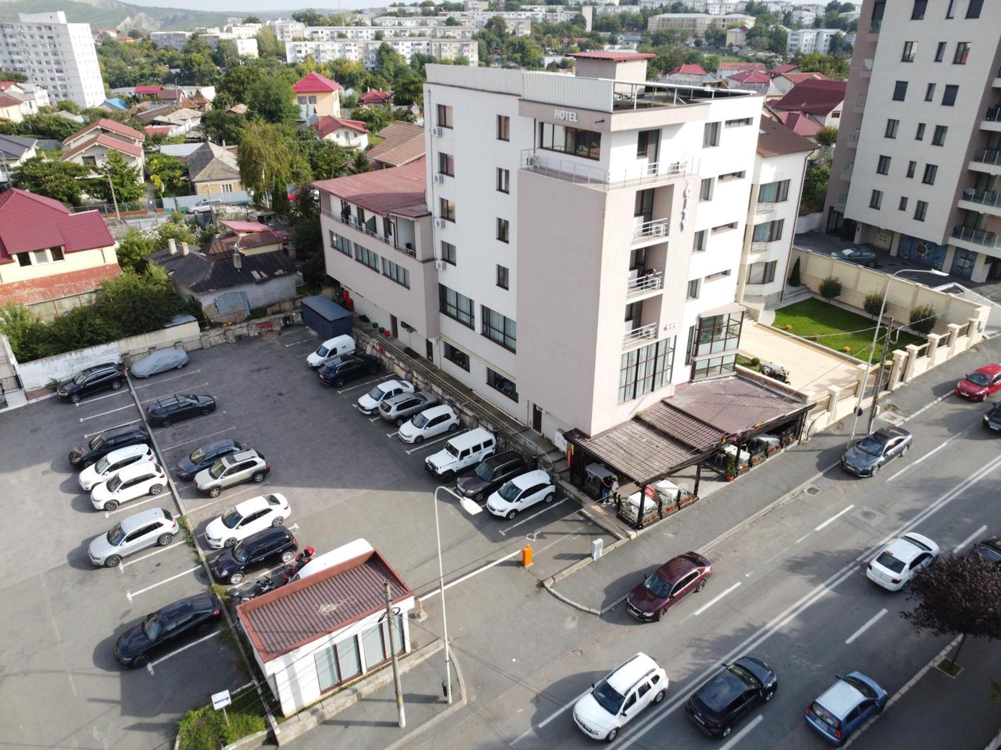 Hotel City Tulcea Eksteriør bilde