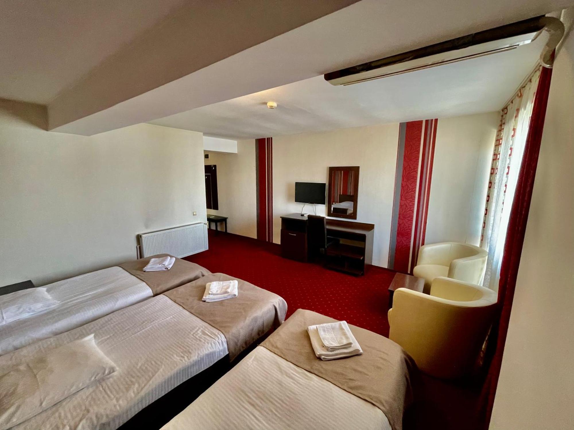 Hotel City Tulcea Eksteriør bilde